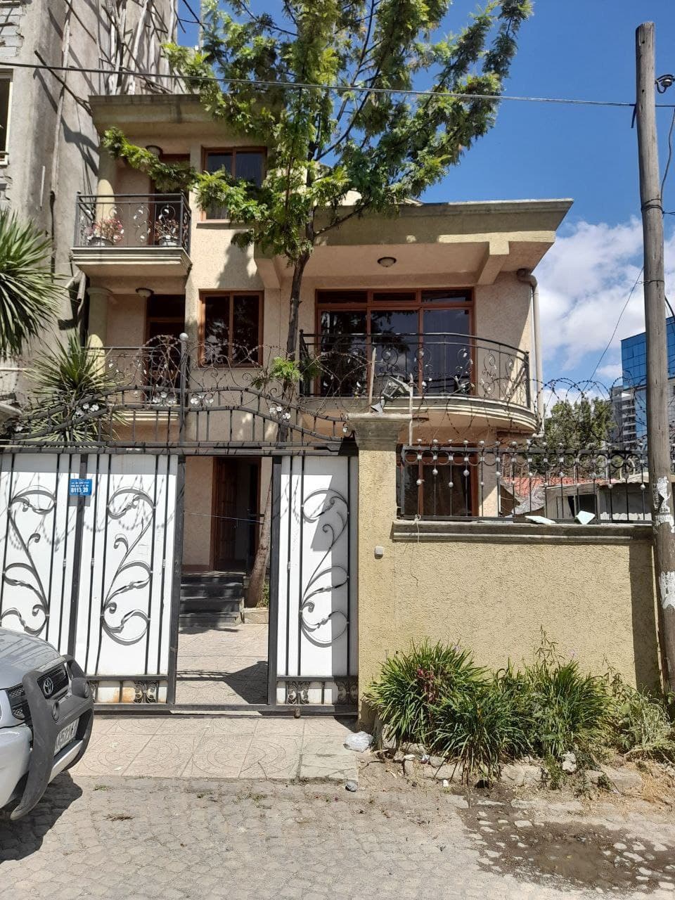 ዘመናዊ መኖርያ ቤት ቦሌ ወሎ ሰፈር - G+2 ቤት ለሽያጭ — 1